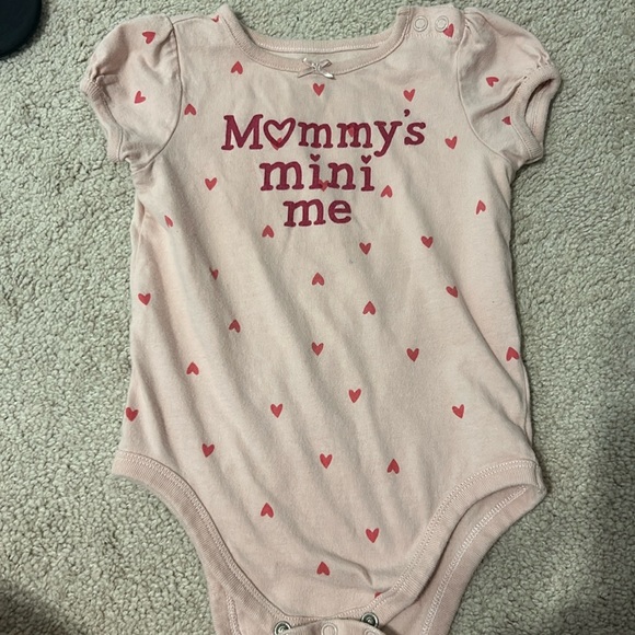 Like new onesie - Picture 1 of 2